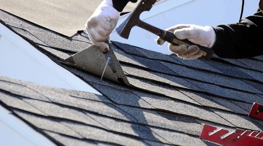 Professional gutter cleaning in Villa Rica, GA